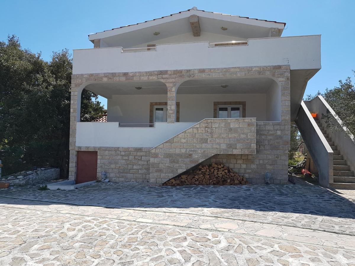 Family Friendly Seaside Apartments Kanica, Rogoznica - 12895 Exterior photo