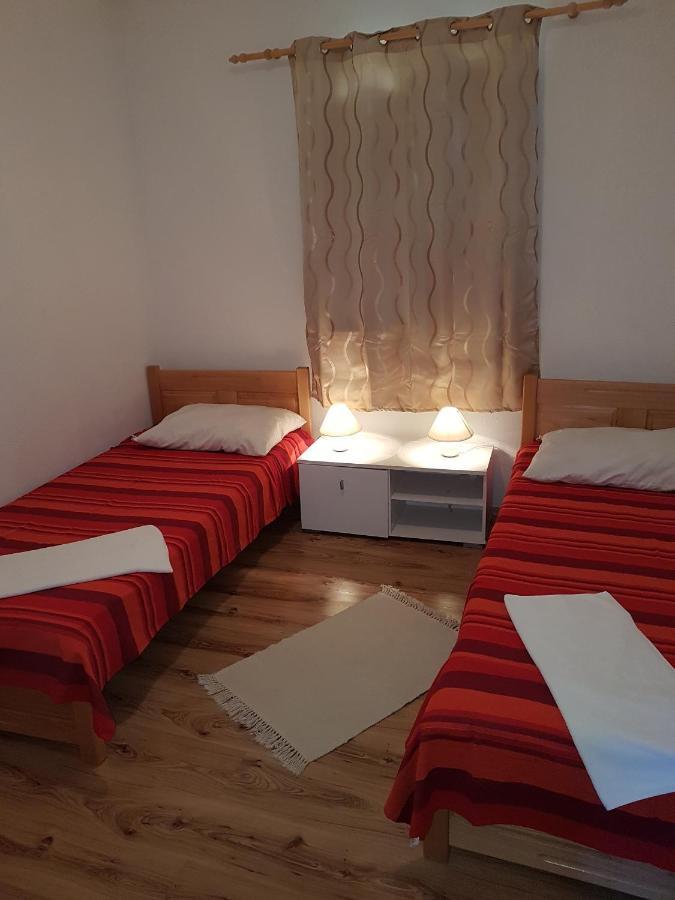 Family Friendly Seaside Apartments Kanica, Rogoznica - 12895 Exterior photo